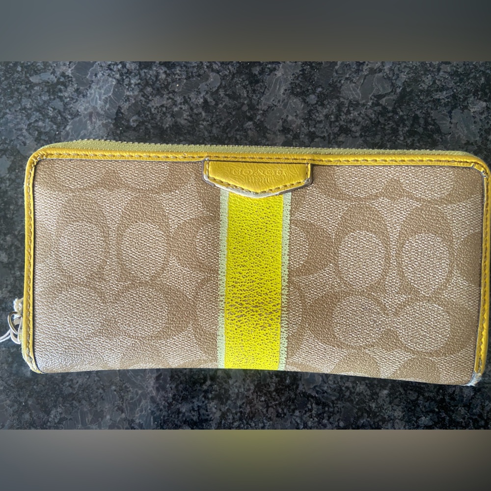 Coach Ladies Wallet